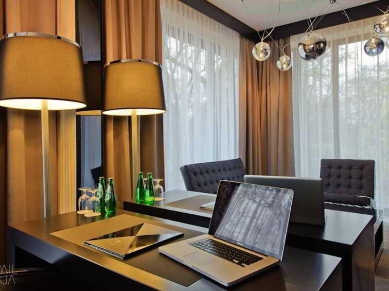 Platinum Palace Boutique Hotel & Spa Wroclaw Luaran gambar A meeting room at the hotel