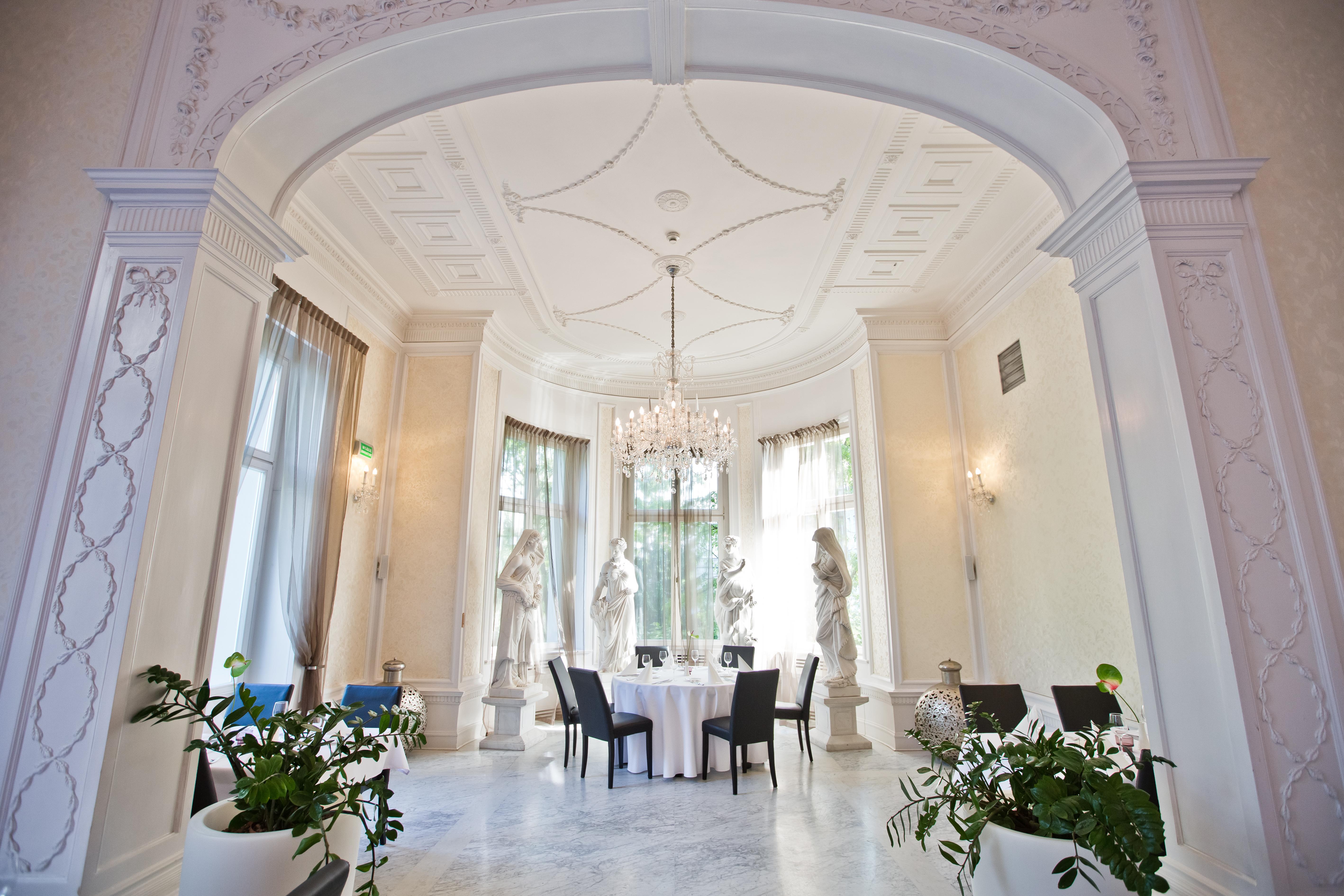 Platinum Palace Boutique Hotel & Spa Wroclaw Luaran gambar The interior of the restaurant