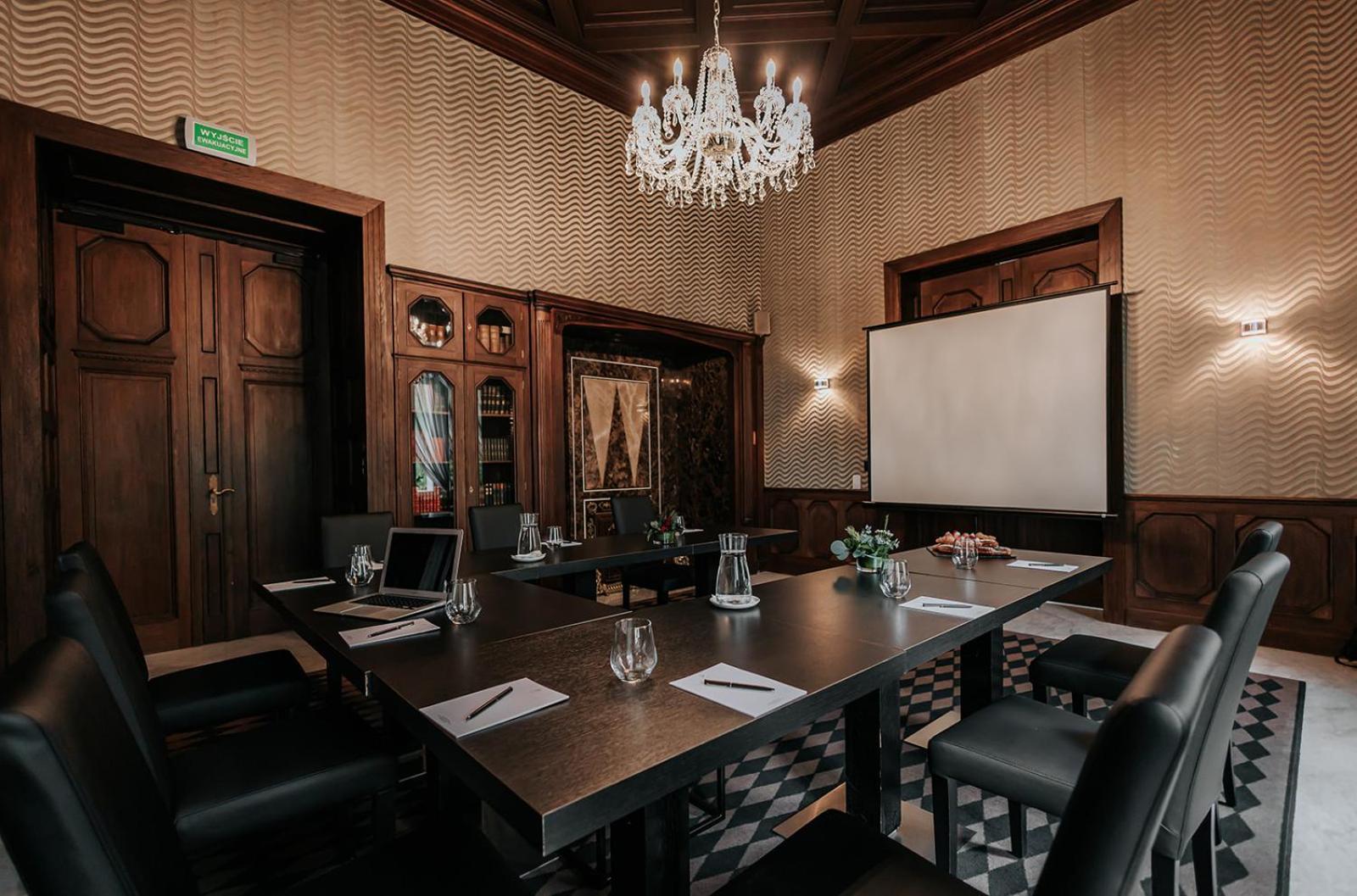 Platinum Palace Boutique Hotel & Spa Wroclaw Luaran gambar The boardroom at the hotel